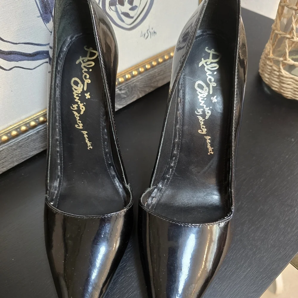 Alice & Olivia by Stacey Bendet Pointed Patent Leather Heels Shoes 38.5 Brasil